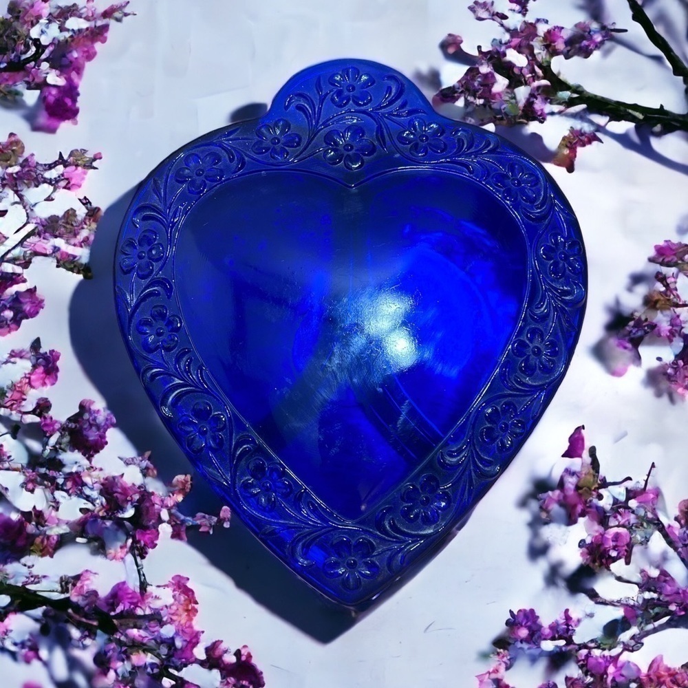 Vintage Blue Glass Heart Candy Dish Storage Lid